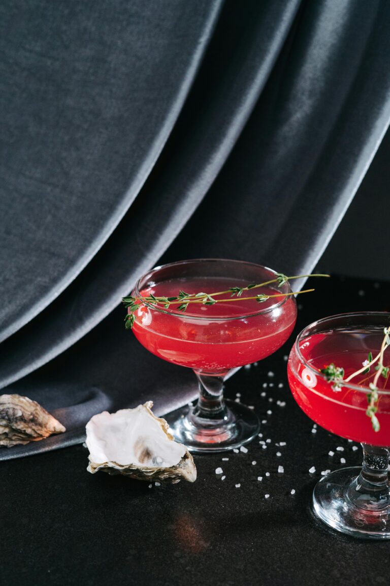 Crafting Unique Cocktails for Memorable Nights Out